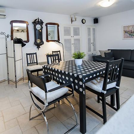 Apartment Art Ρόβινι Δωμάτιο φωτογραφία