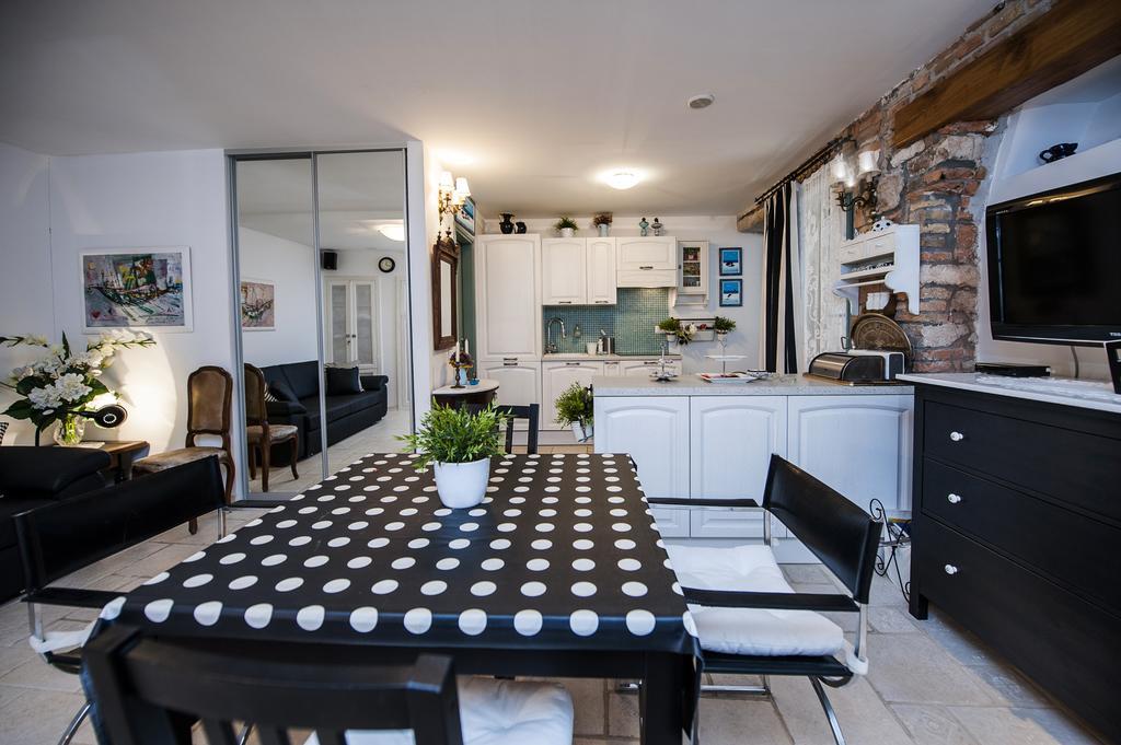 Apartment Art Ρόβινι Δωμάτιο φωτογραφία