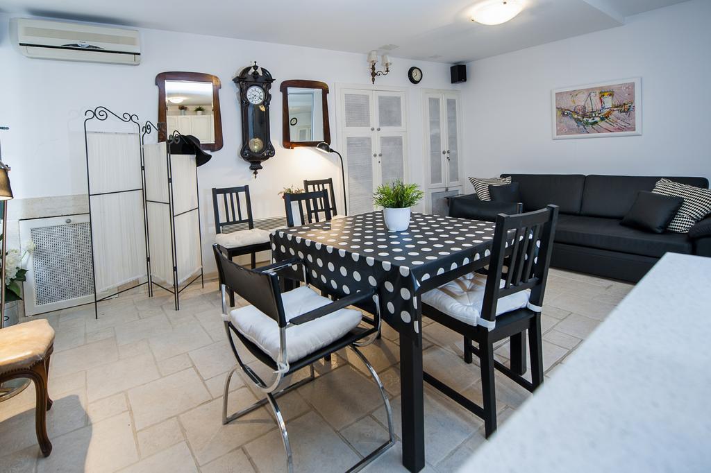Apartment Art Ρόβινι Δωμάτιο φωτογραφία