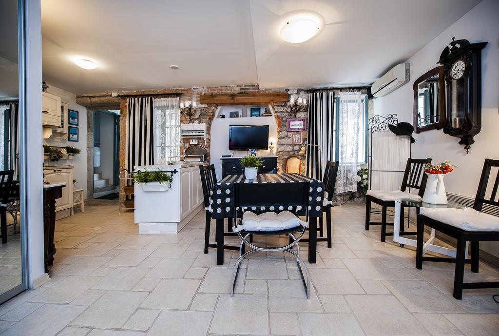 Apartment Art Ρόβινι Δωμάτιο φωτογραφία